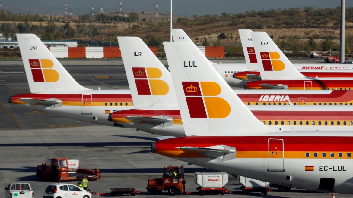 Best Airlines to Travel to Spain | Full Guide