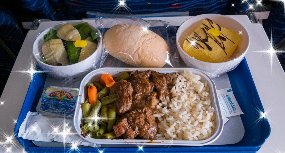 What Food Is Served on Airplanes? A Complete Guide to the Airline Food Menu